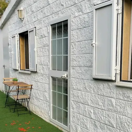 Poni Pisador Villa *