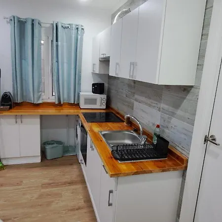 Poni Pisador Villa *